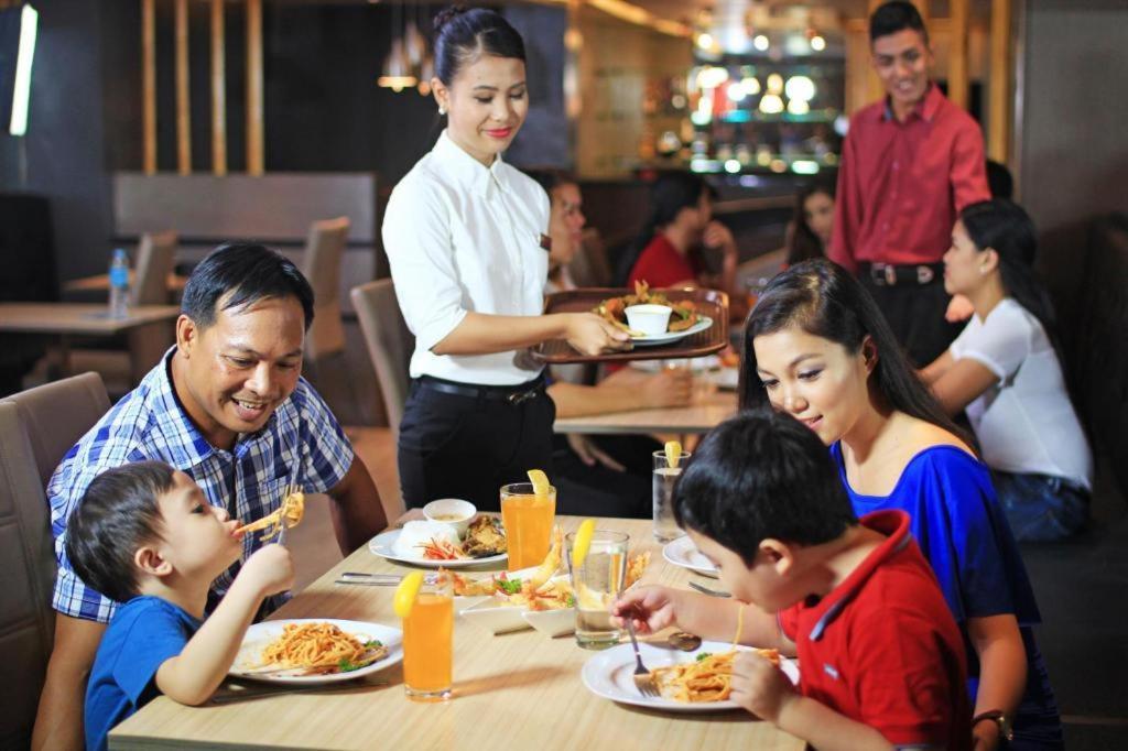 Hotel Estrella Tacloban Bagian luar foto