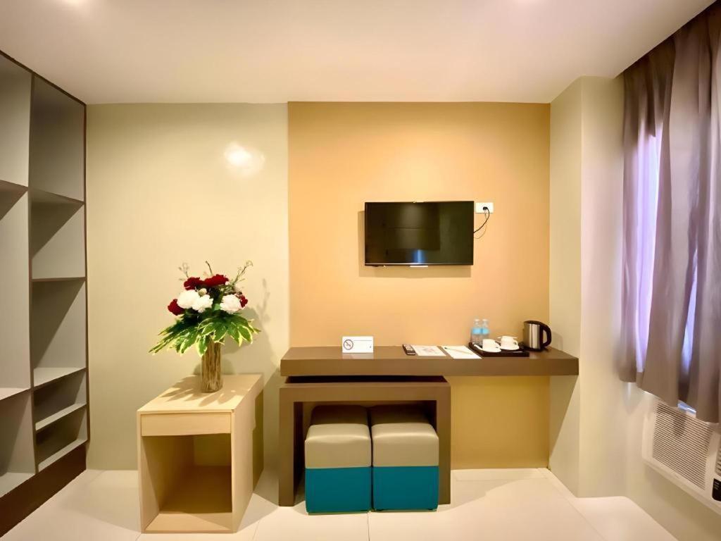 Hotel Estrella Tacloban Bagian luar foto