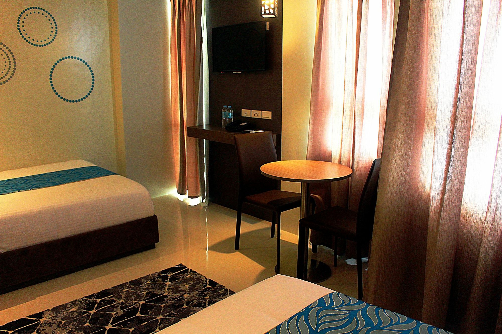Hotel Estrella Tacloban Bagian luar foto